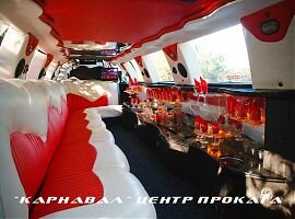 Лимузин Линкольн Таун Кар напрокат в Екатеринбурге